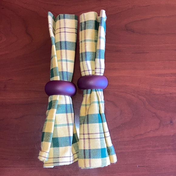 Set of 2 Napkins with Rings by Town & Country Home Plaid Farmhouse Cotton Large - Picture 2 of 8